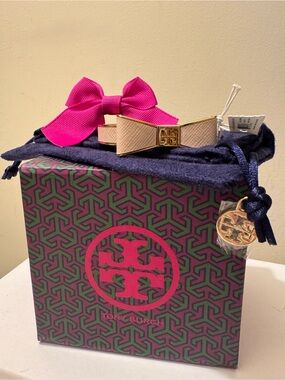 NWT Tory Burch Bow Leather Cuff Bracelet - Complete Gift Set